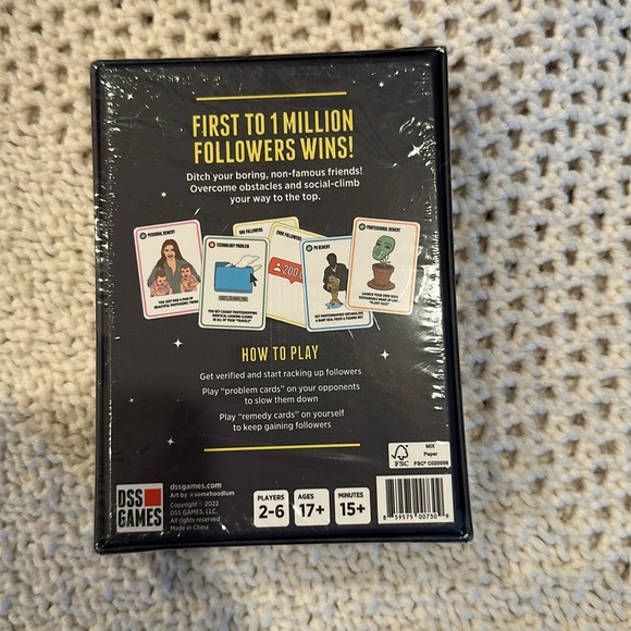 OMG I'm Famous Party Game - Picture 3 of 5